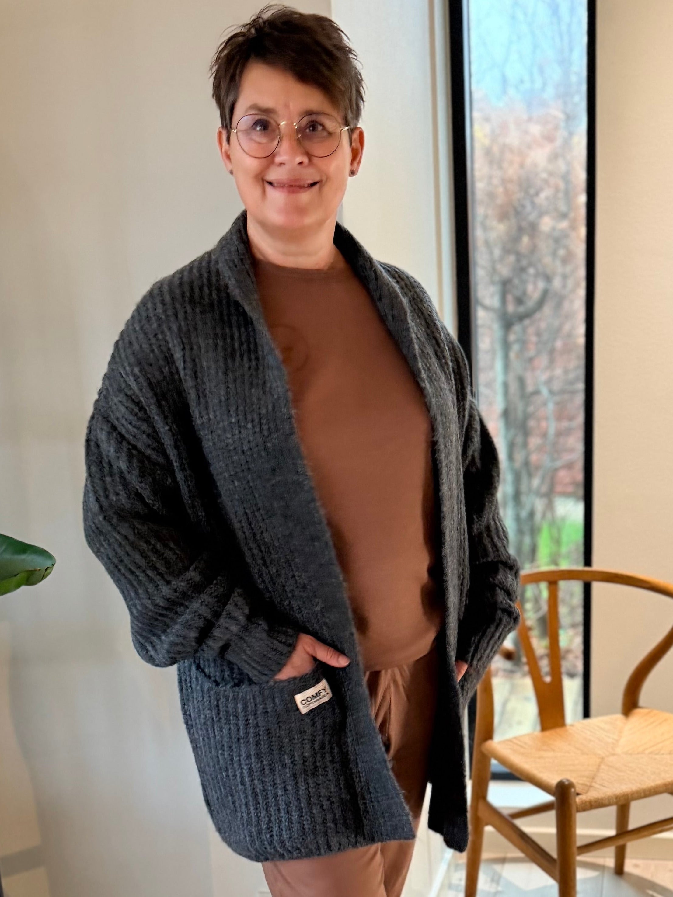 Mellow Days - Dark Grey