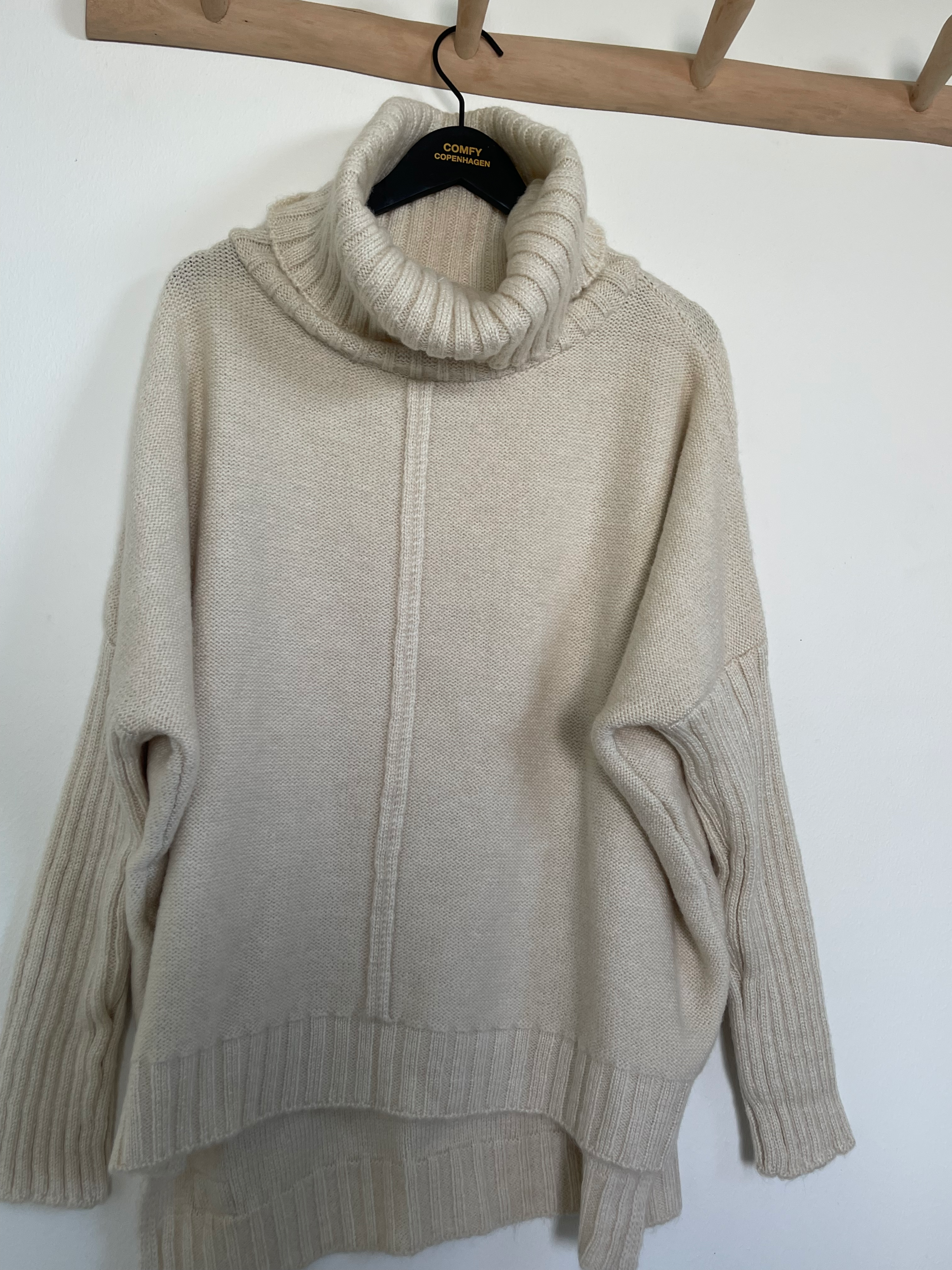 Sweet Love - Off-White