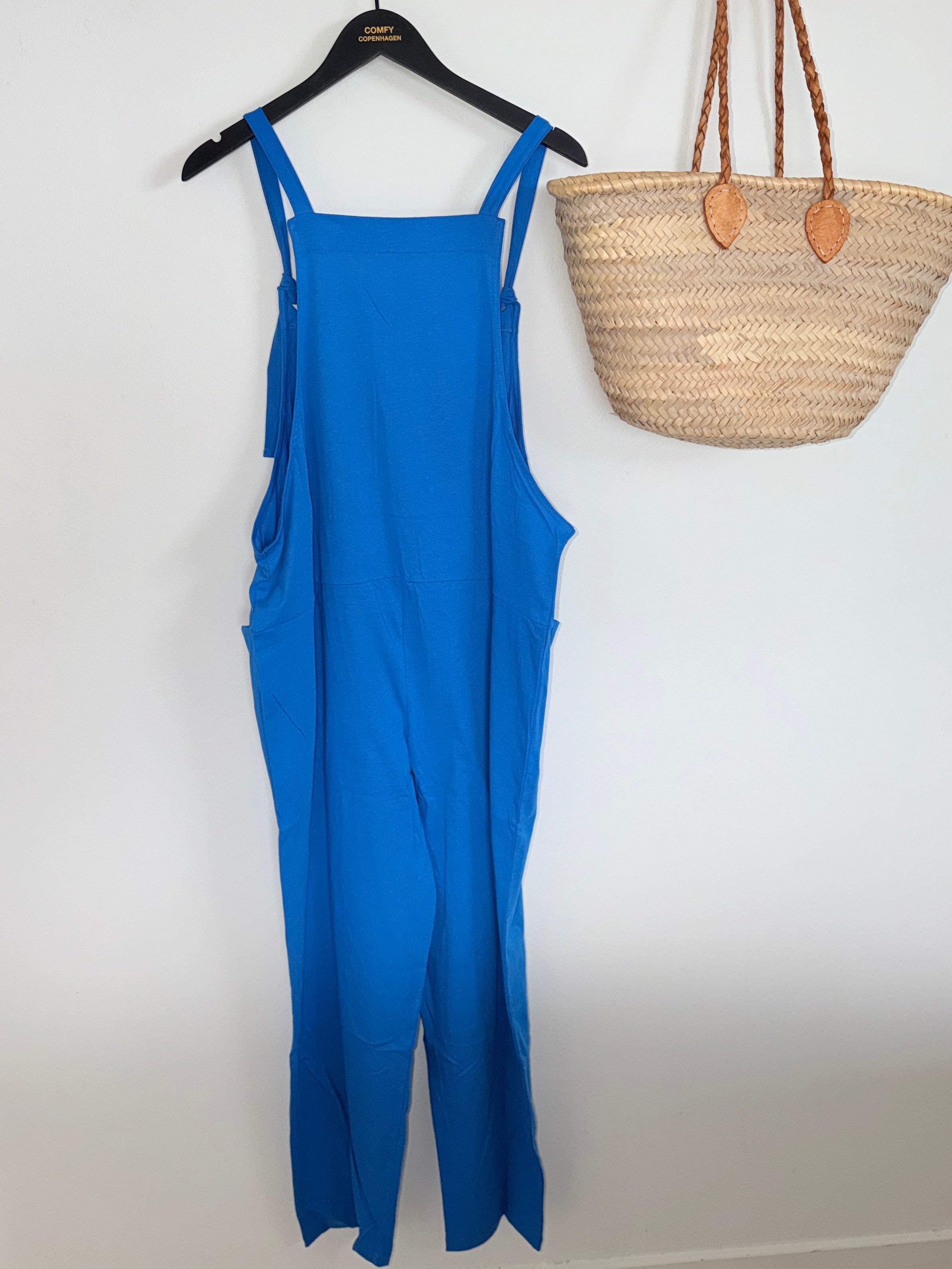 Relaxing - Electric blue