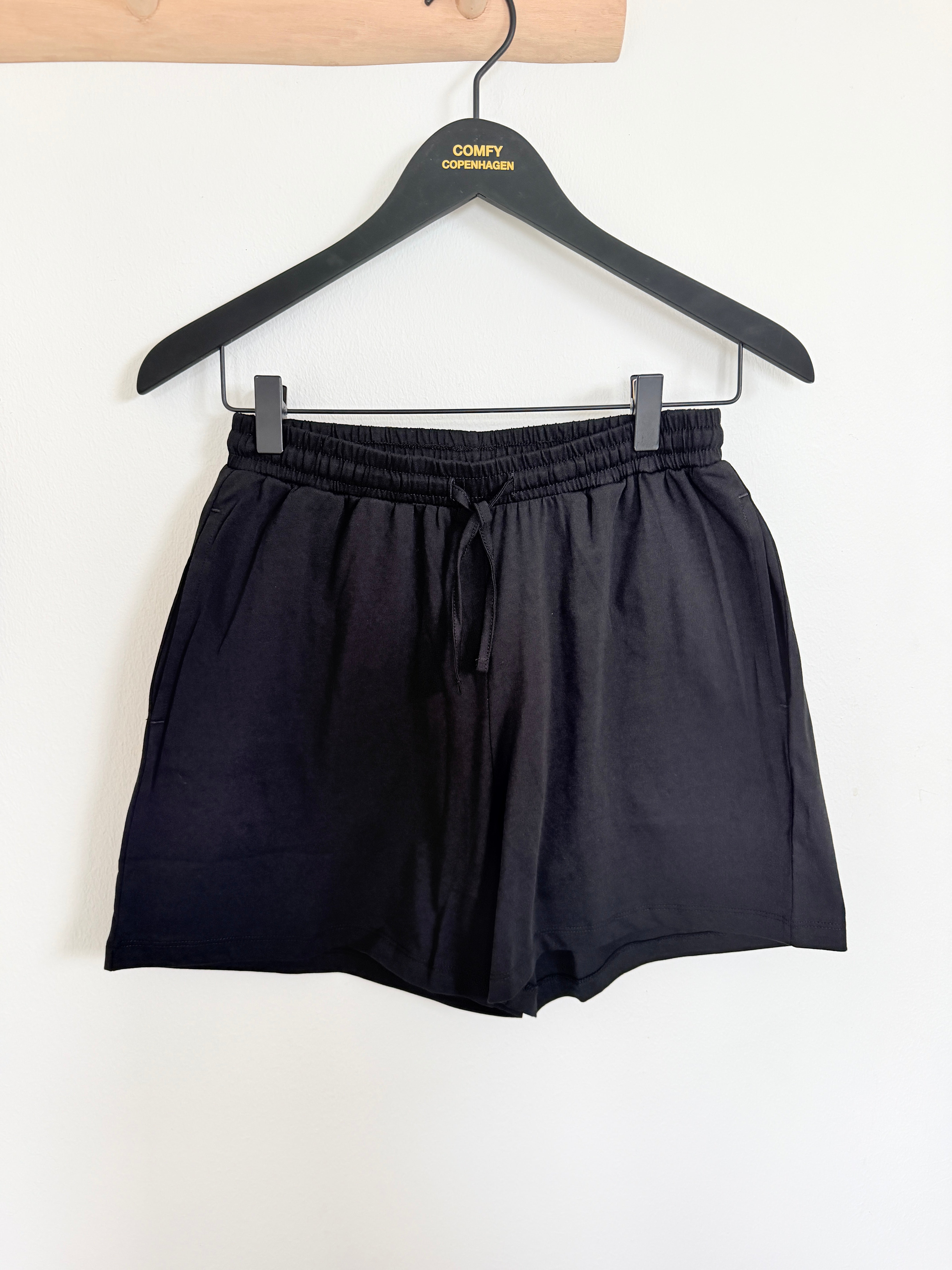 Comfy Oversize Shorts - Black