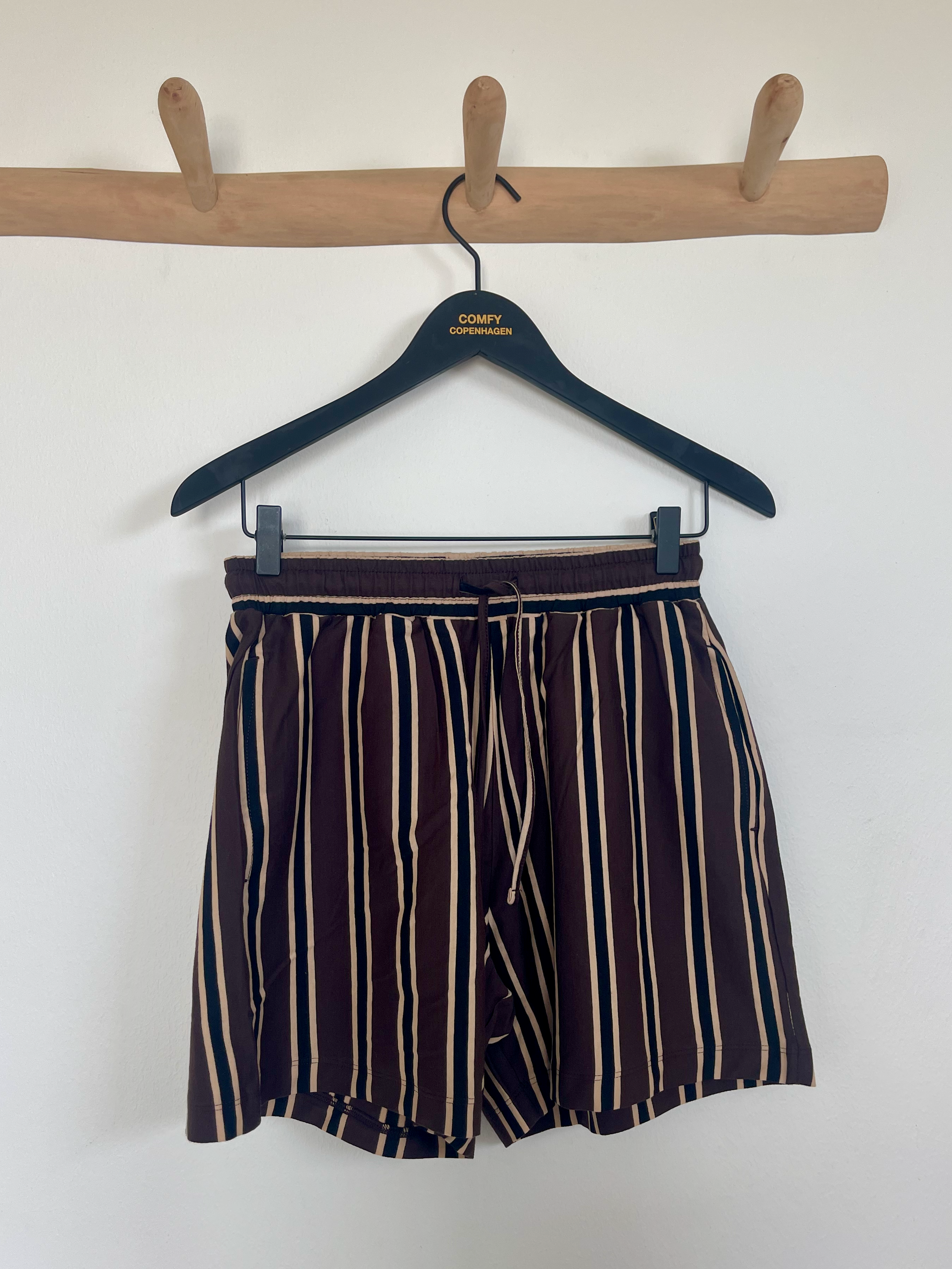 Comfy Oversize Shorts - Coffee/ black / sand