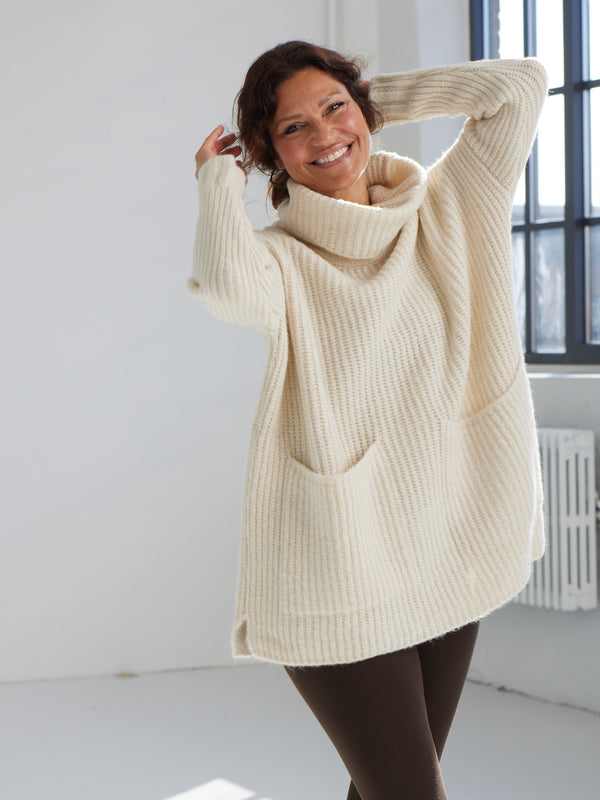 Comfy Copenhagen ApS Kiss And Hug Knit Off White