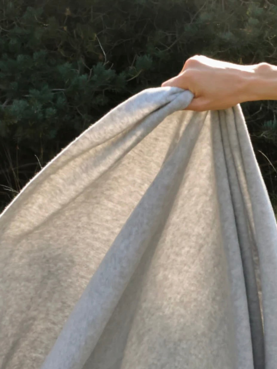 HIMALAYA fleecetæppe 140 x 250 - Light Grey