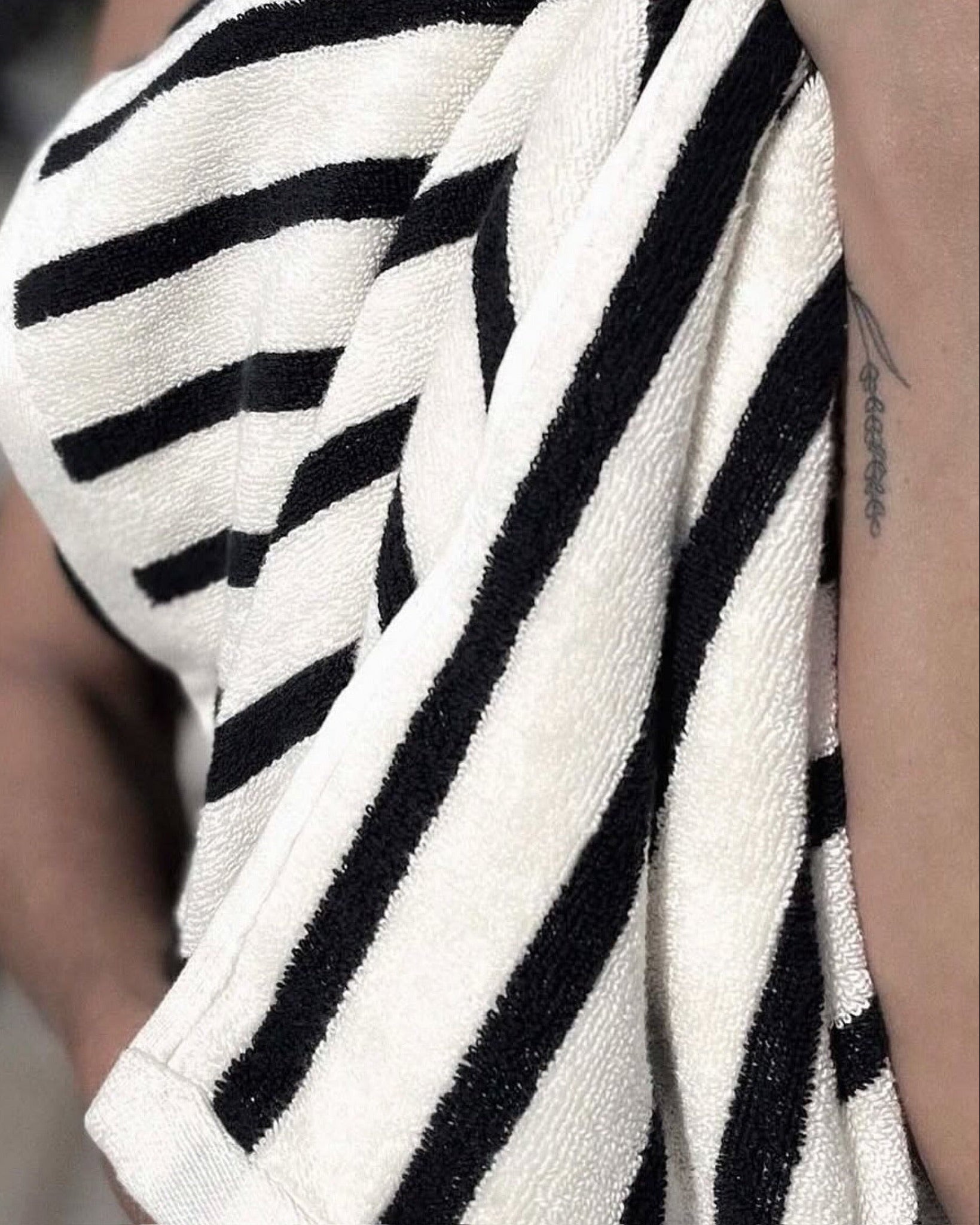 Håndklæde 70 x 140 - Bonnie black/white